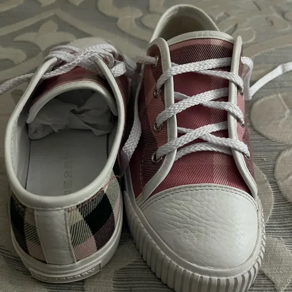 Burberry Girls sneakers size 35 - Picture 6 of 6